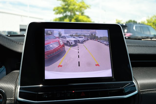 Used 2022 Jeep Compass Latitude FWD image 15