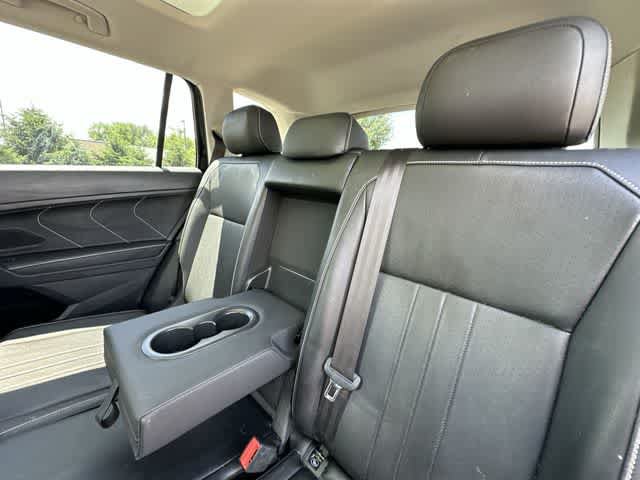 Used 2022 Volkswagen Tiguan SE AWD/4WD image 17