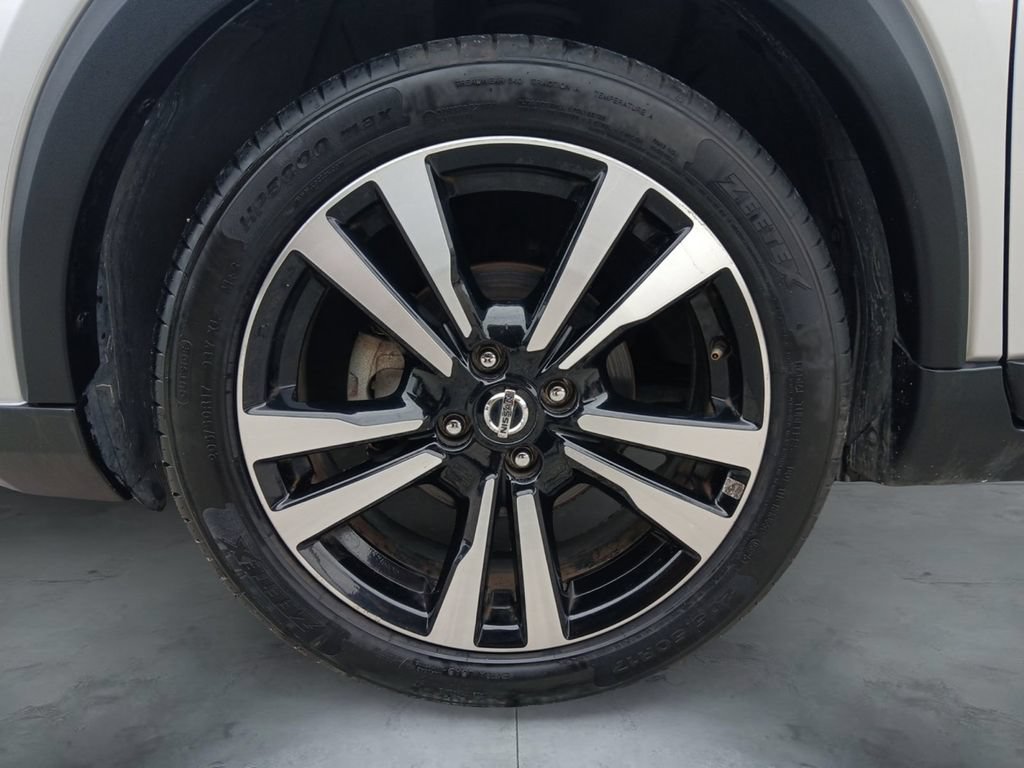 Used 2020 Nissan Kicks SV FWD image 14