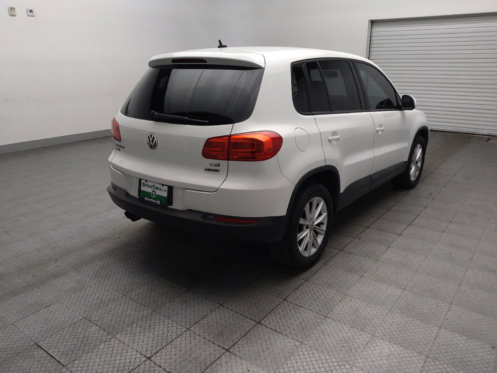 Used 2017 Volkswagen Tiguan S AWD/4WD image 9