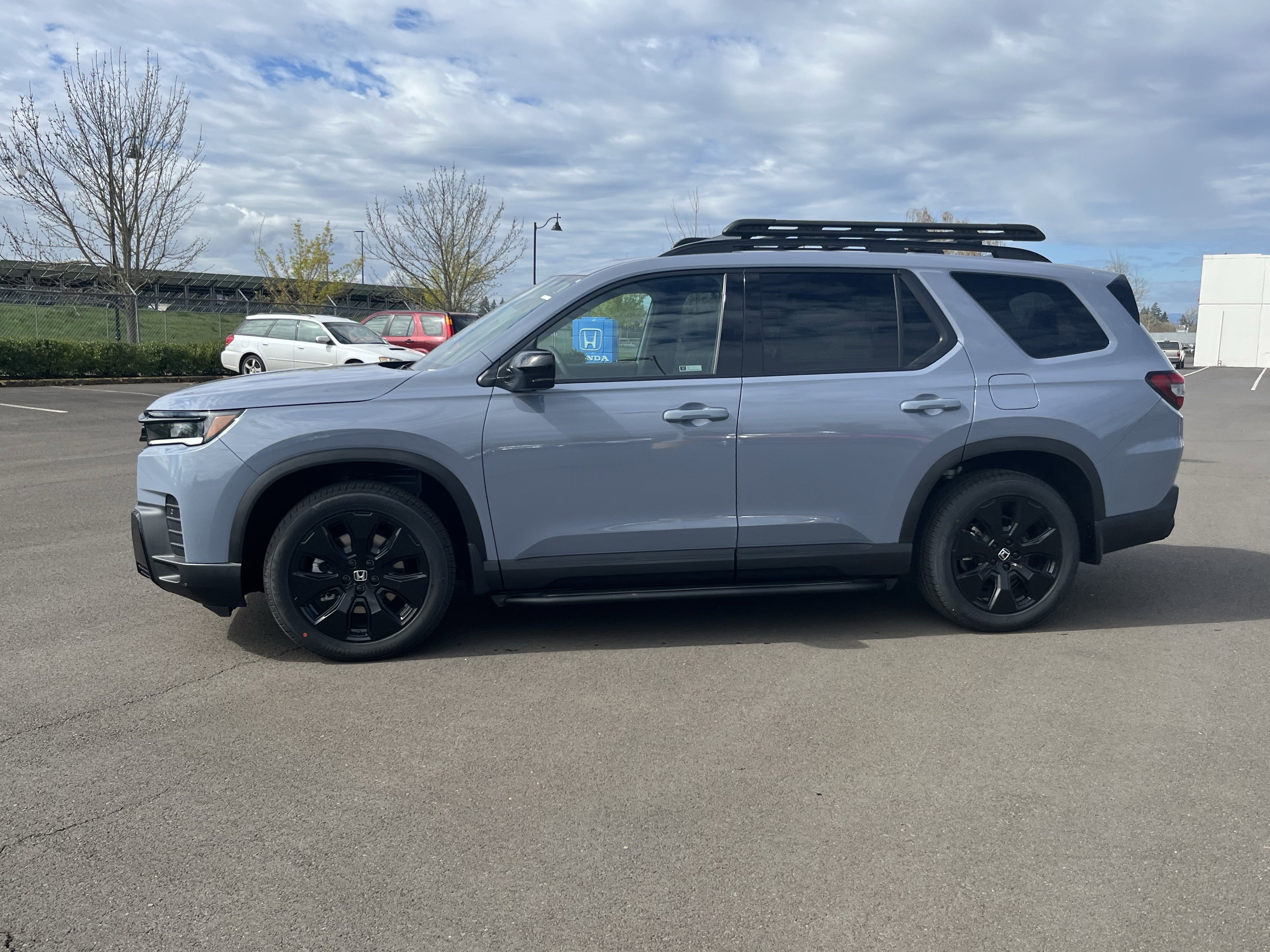 New 2026 Honda Pilot Black Edition image 2