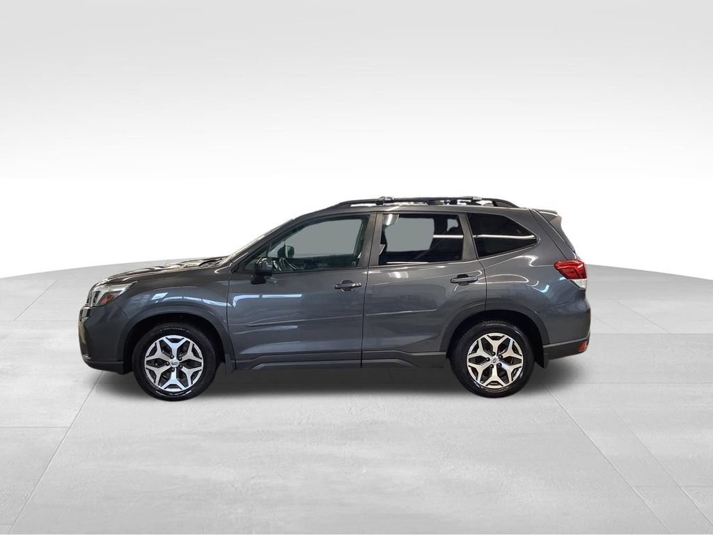 Used 2021 Subaru Forester Premium AWD/4WD image 3