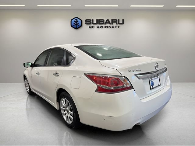 Used 2015 Nissan Altima 2.5 S w/ Power Driver Seat Package FWD image 3