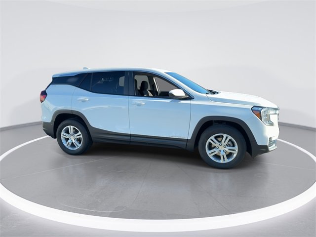 Used 2024 GMC Terrain SLE image 9