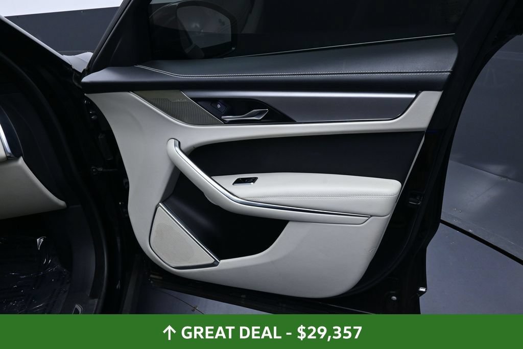 Used 2021 Jaguar F-PACE R-Dynamic S AWD/4WD image 23