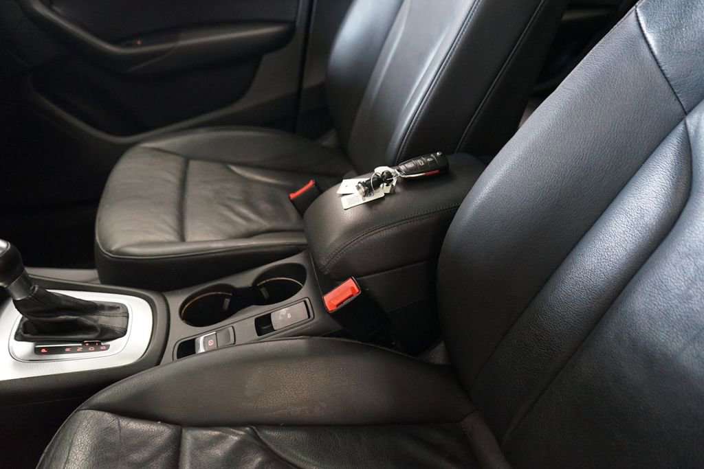 Used 2016 Audi Q3 2.0T Premium Plus w/ Technology Package image 28