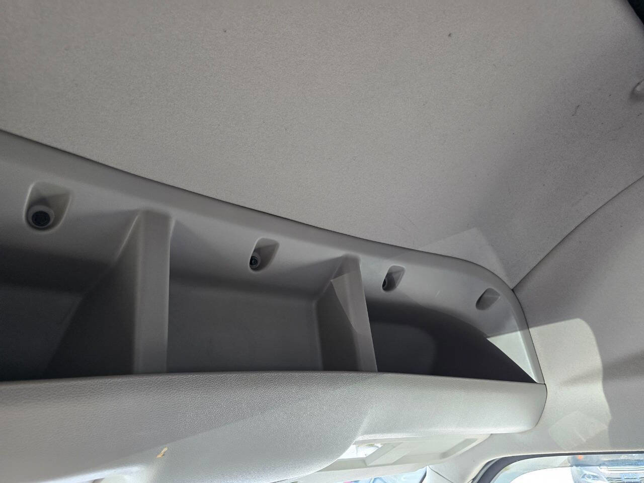 Used 2017 Nissan NV 2500 SL image 19