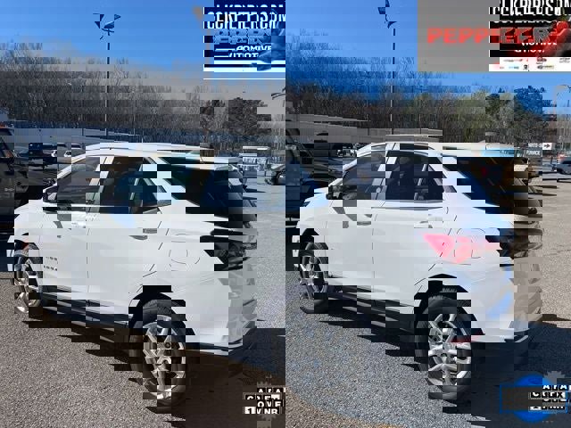 Used 2023 Chevrolet Equinox LT image 4