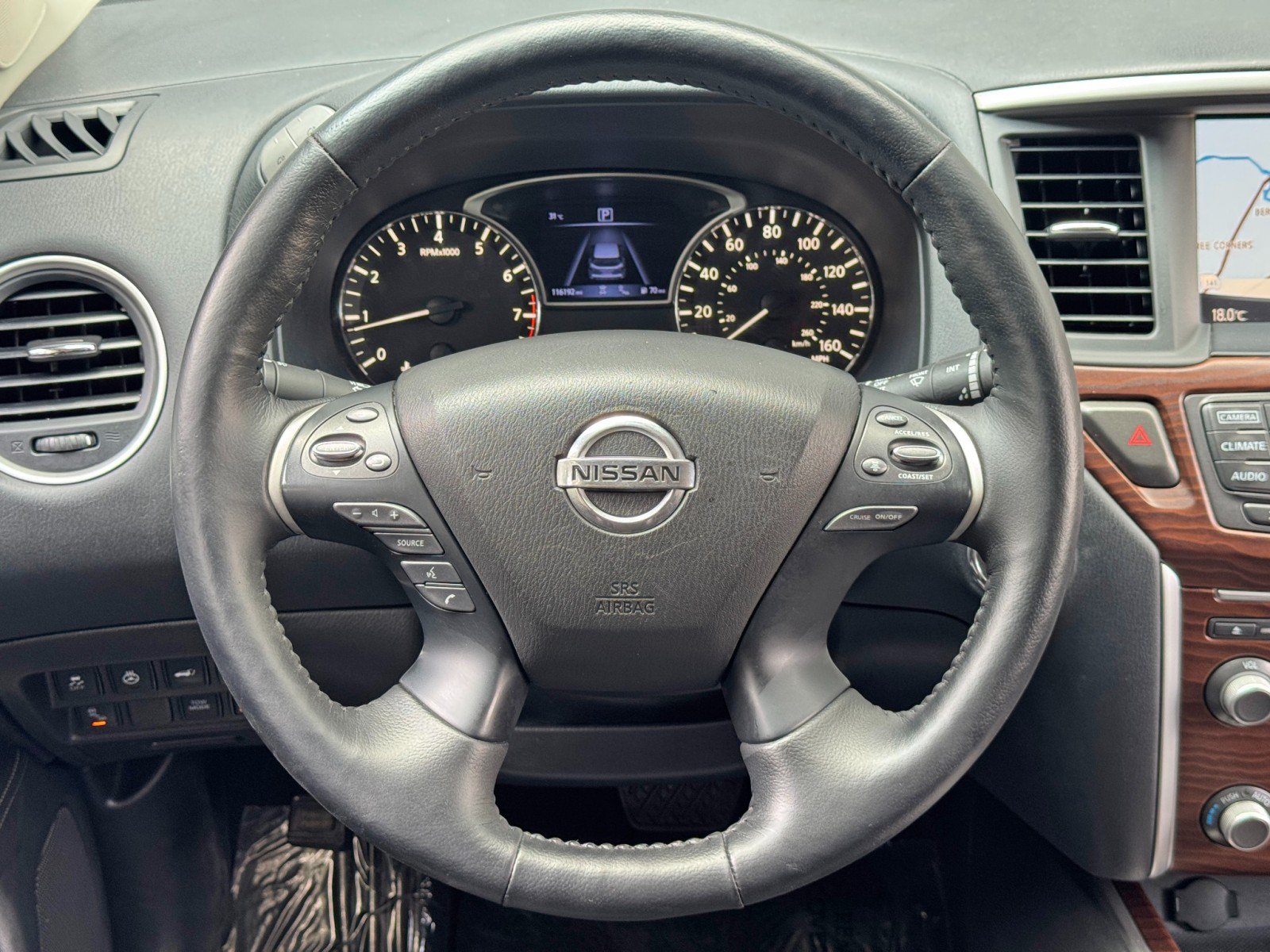 Used 2020 Nissan Pathfinder Platinum FWD image 18