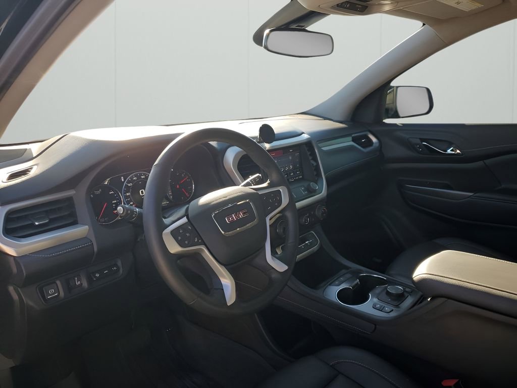 Used 2023 GMC Acadia SLT w/ Technology Package image 30