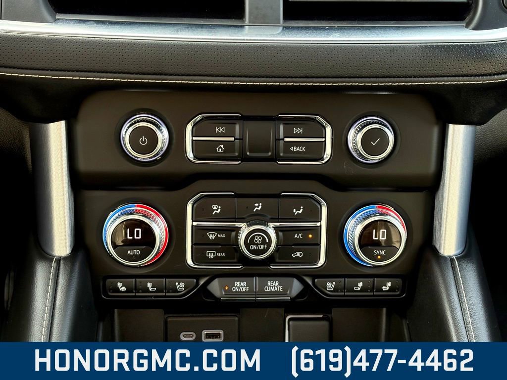 Used 2021 GMC Yukon SLT w/ SLT Premium Package image 32