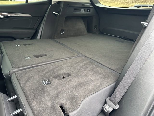 Used 2025 Buick Envision Preferred image 48