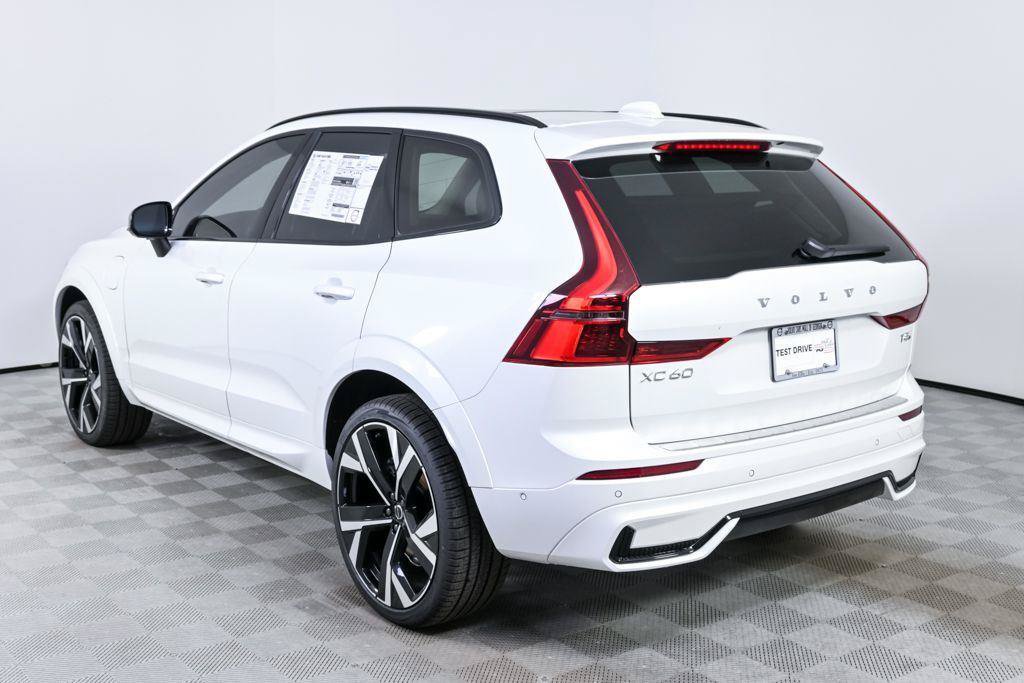 New 2026 Volvo XC60 T8 Ultra w/ Protection Package Premier AWD/4WD image 3
