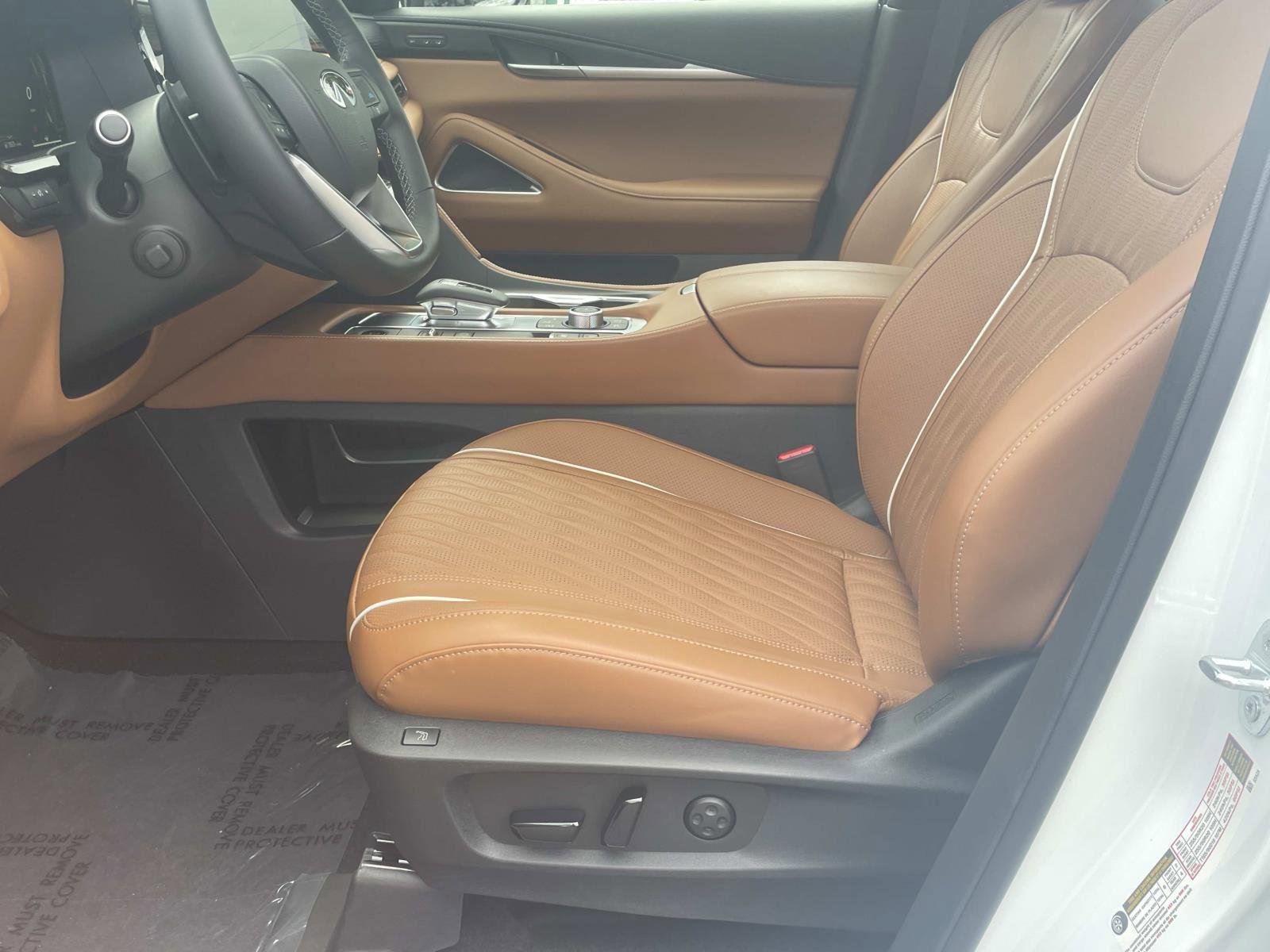 Used 2026 INFINITI QX60 Autograph w/ Dark Cargo Package AWD/4WD image 15