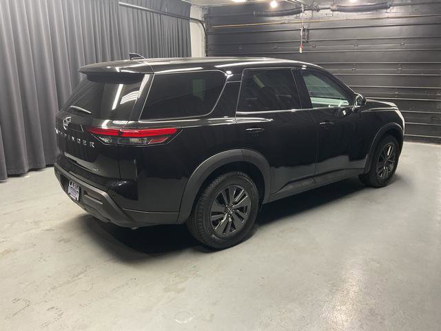 Used 2022 Nissan Pathfinder S AWD/4WD image 7
