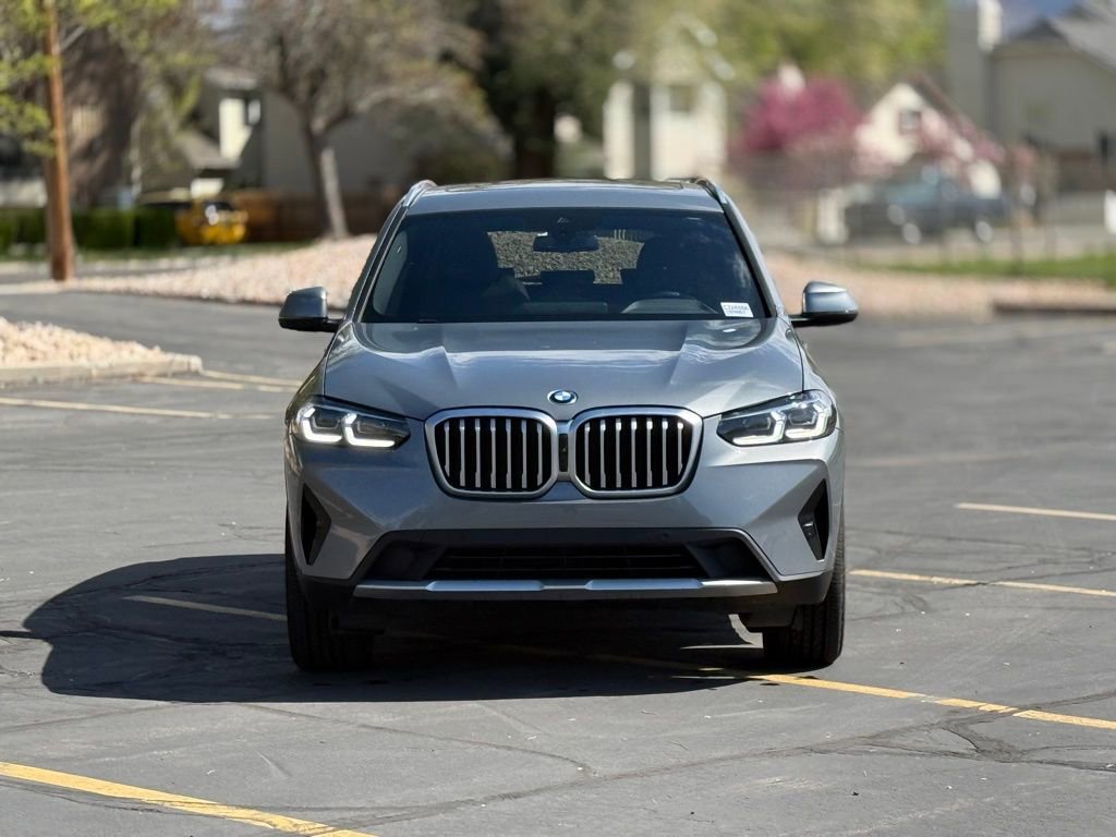 Used 2023 BMW X3 xDrive30i w/ Premium Package w/ZPA AWD/4WD image 2