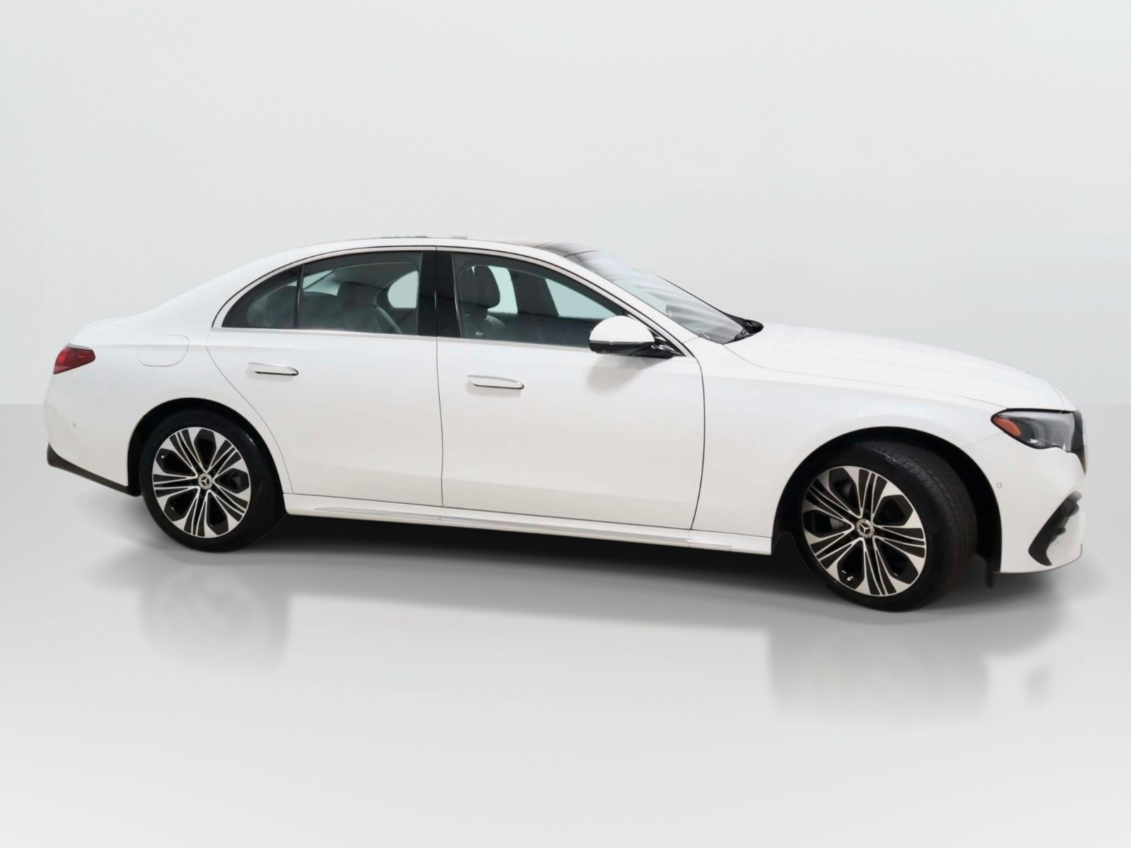 Used 2025 Mercedes-Benz E 350 Sedan w/ Winter Package image 6