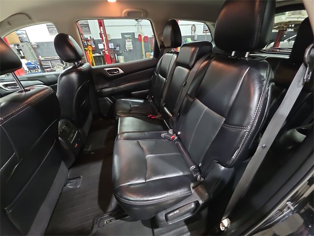 Used 2020 Nissan Pathfinder SL image 22