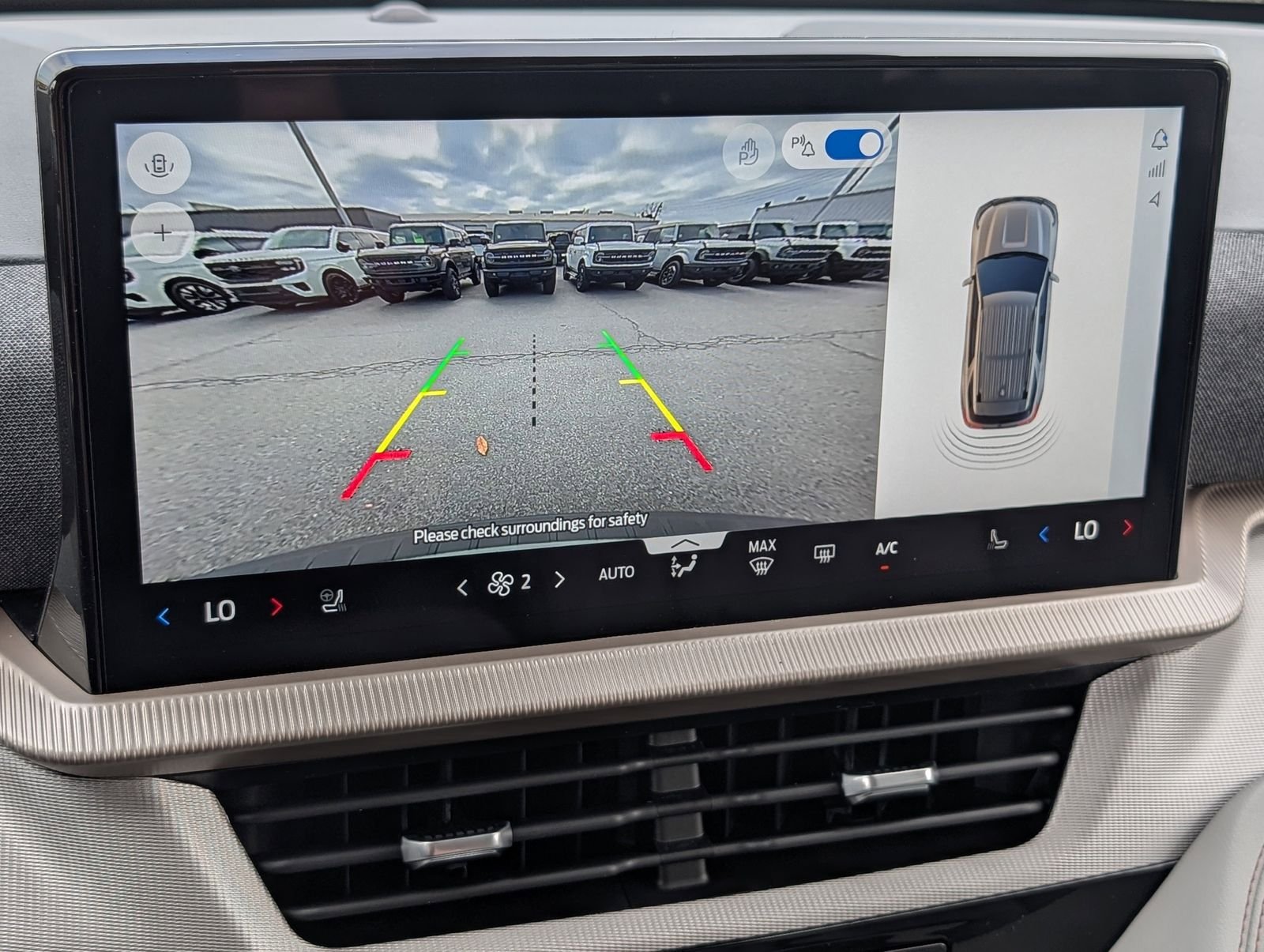 New 2026 Ford Explorer Active w/ Active Comfort Package RWD image 19
