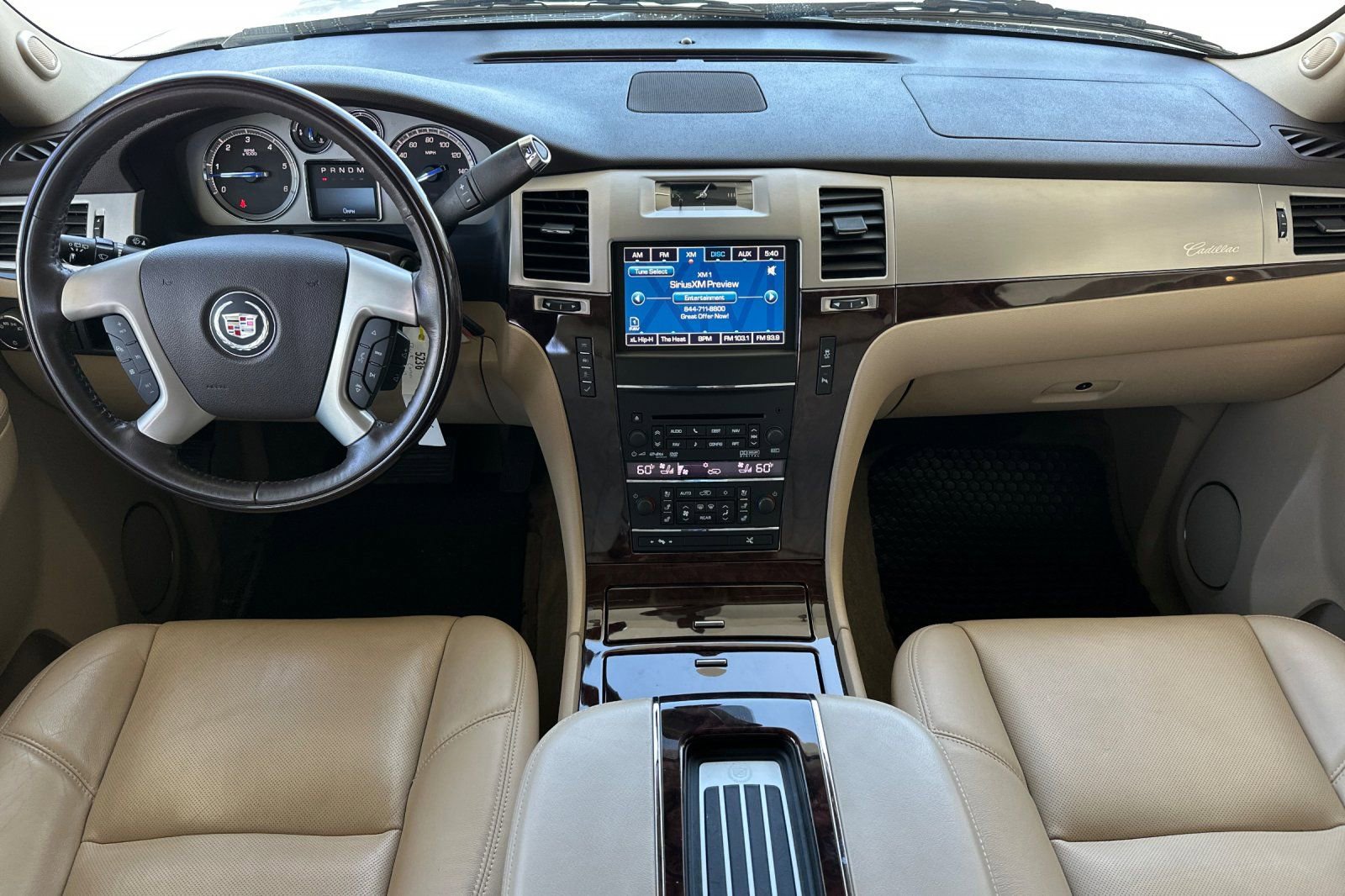 Used 2013 Cadillac Escalade Premium AWD/4WD image 16