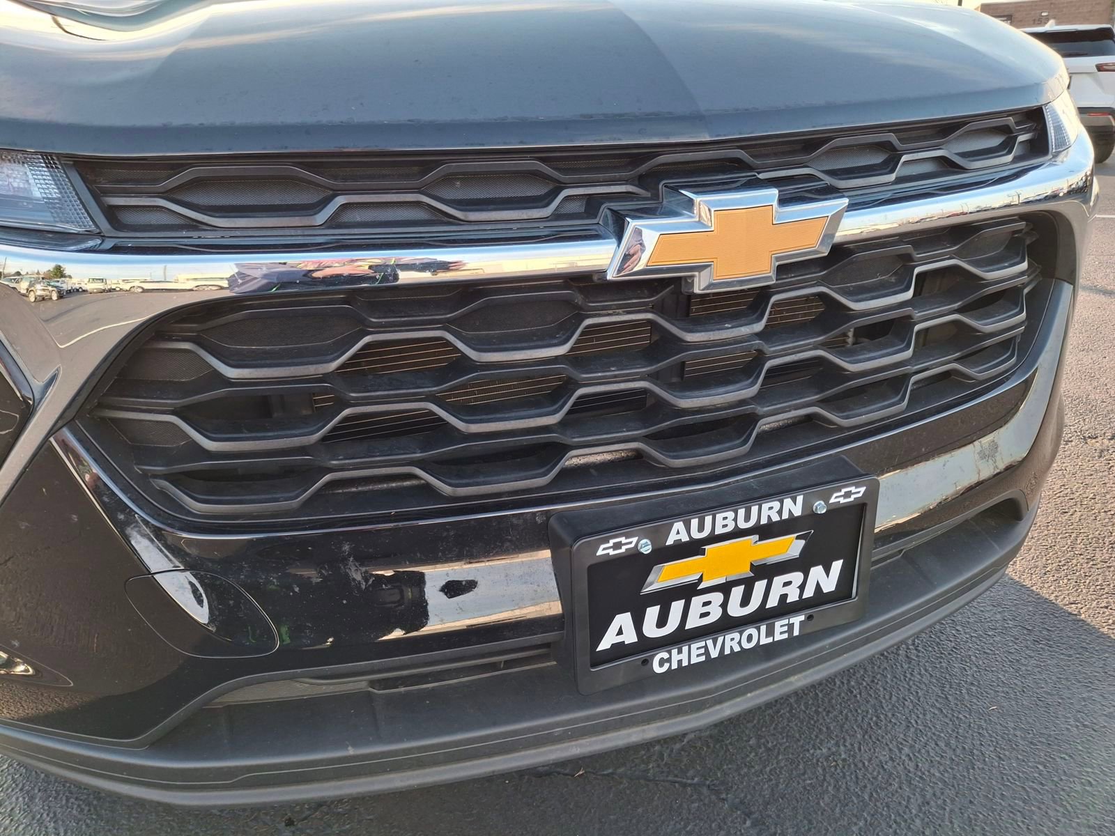 Certified 2025 Chevrolet Trax LS image 25