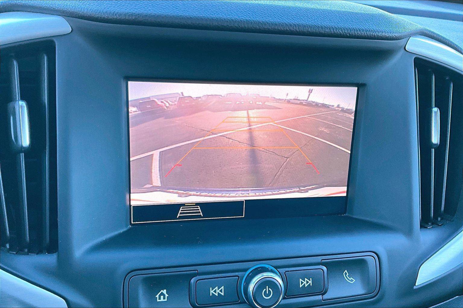 Used 2023 GMC Terrain SLE w/ Driver Convenience Package image 22