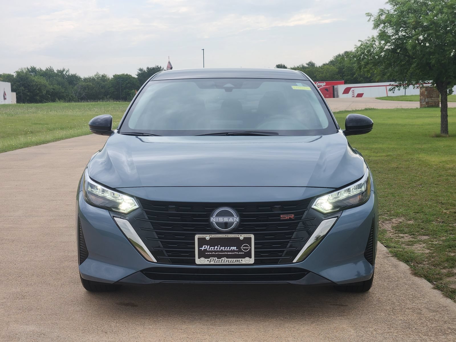Certified 2025 Nissan Sentra SR FWD image 6