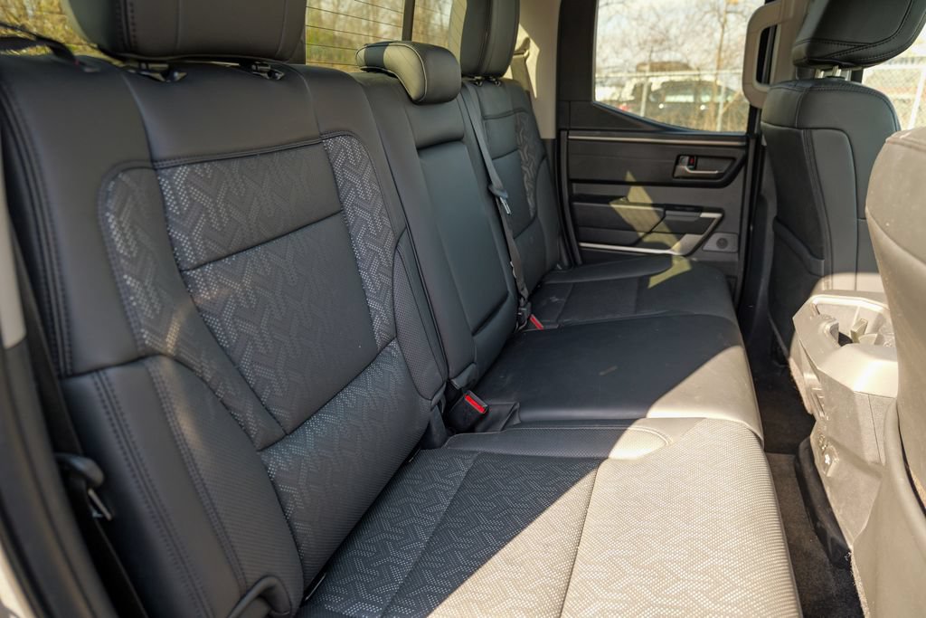 Used 2023 Toyota Tundra Limited AWD/4WD image 36