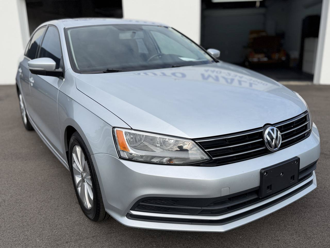 Used 2015 Volkswagen Jetta TDI SE FWD image 5