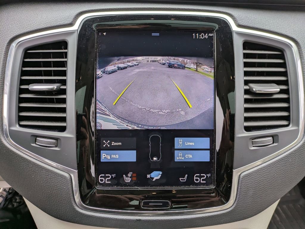 Used 2021 Volvo XC90 T6 Momentum image 13