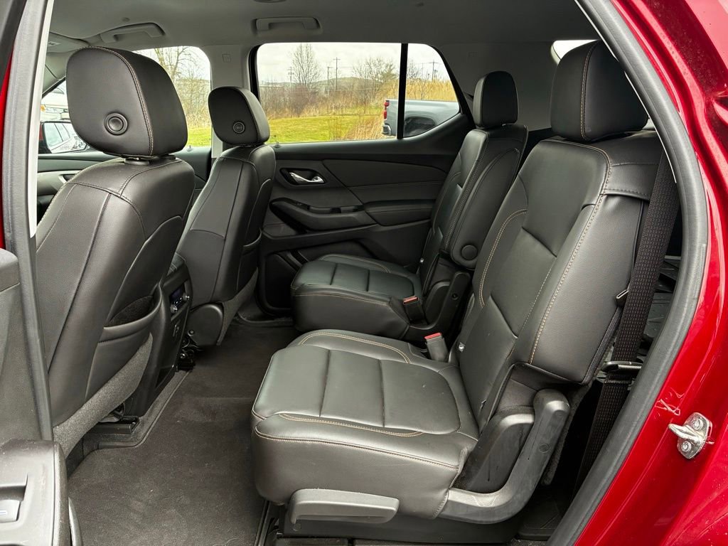 Used 2020 Chevrolet Traverse LT w/ LPO, Floor Liner Package image 33