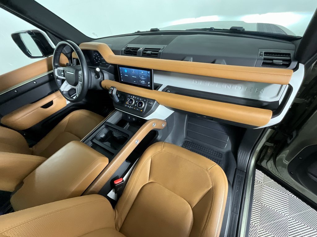 Used 2023 Land Rover Defender 110 SE image 20