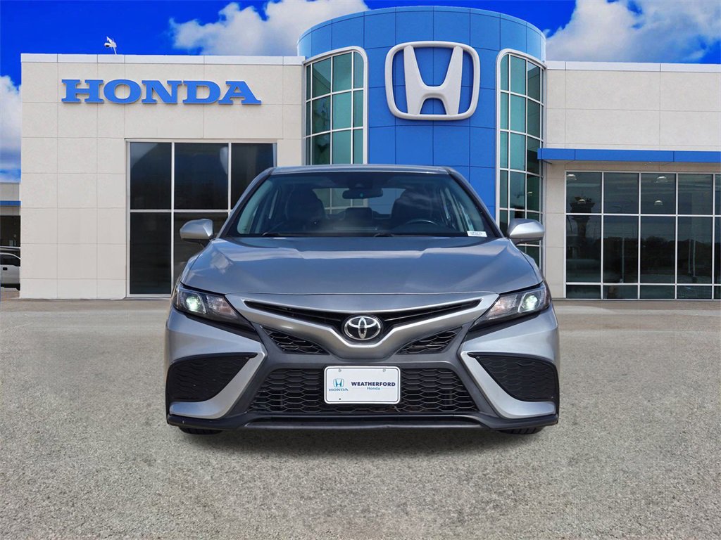 Used 2021 Toyota Camry SE image 8