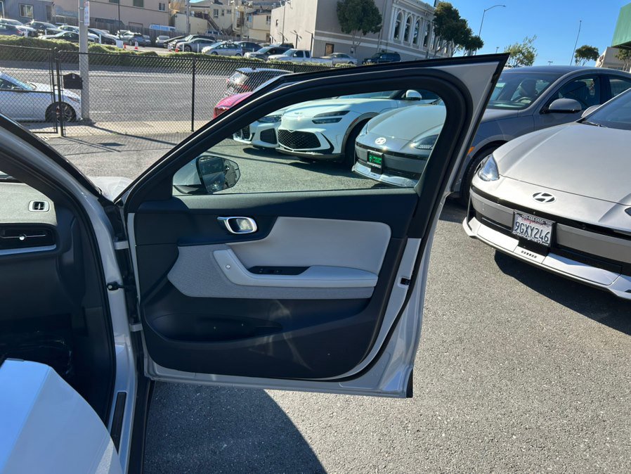 Used 2023 Polestar Polestar 2 w/ Pilot Pack image 39