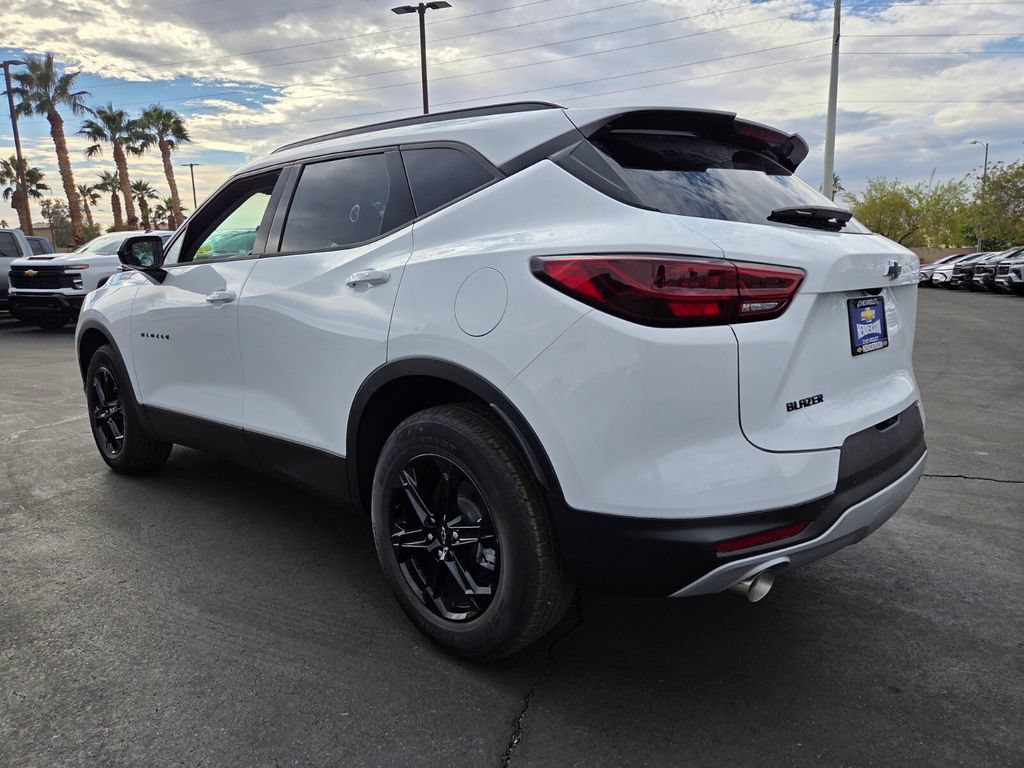 New 2025 Chevrolet Blazer LT w/ Convenience Package FWD image 3