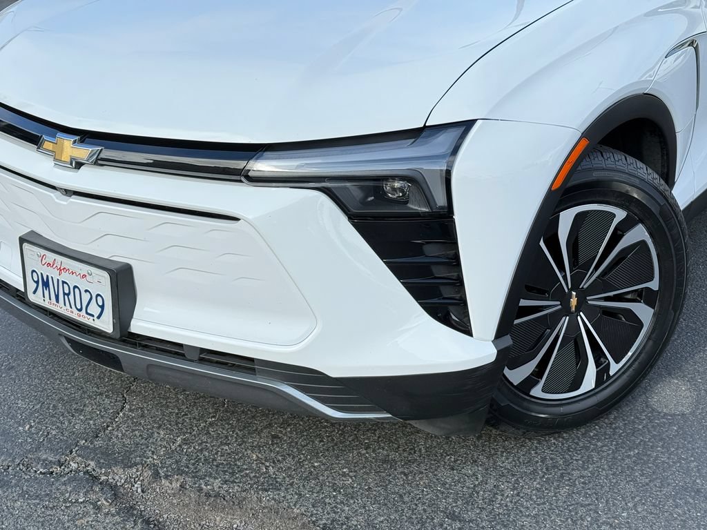 Used 2024 Chevrolet Blazer EV LT AWD/4WD image 3