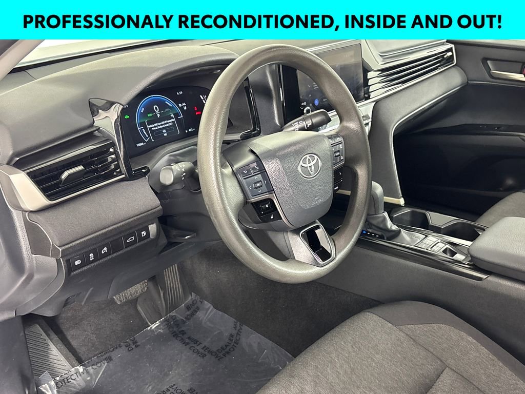 Certified 2025 Toyota Camry LE w/ Convenience Package image 7