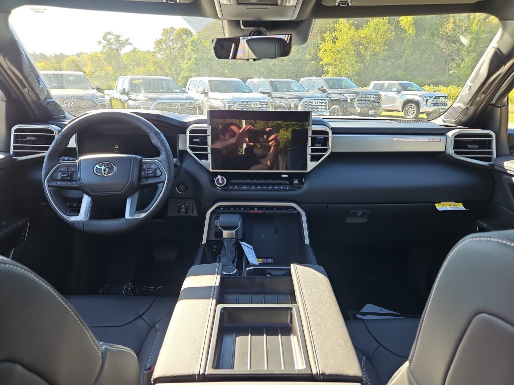 New 2026 Toyota Tundra Limited w/ Limited PVM Package AWD/4WD image 9