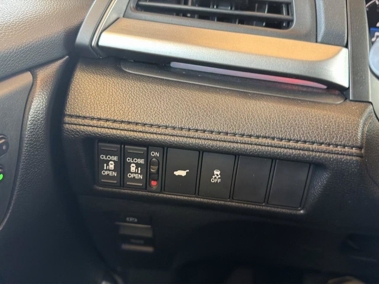 Used 2025 Honda Odyssey Sport-L image 35