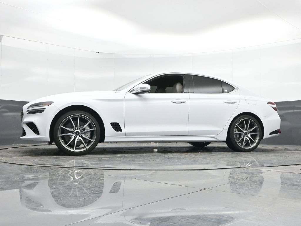 Used 2025 Genesis G70 2.5T AWD/4WD image 48