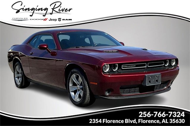 Used 2019 Dodge Challenger SXT w/ Driver Convenience Group