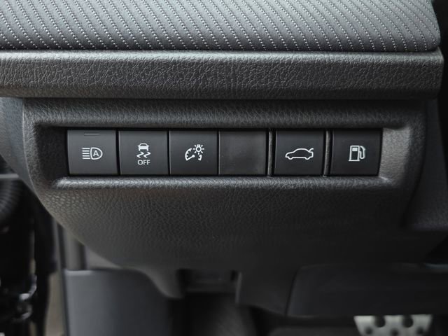 Used 2026 Toyota Camry SE w/ Multimedia Upgrade Package image 25