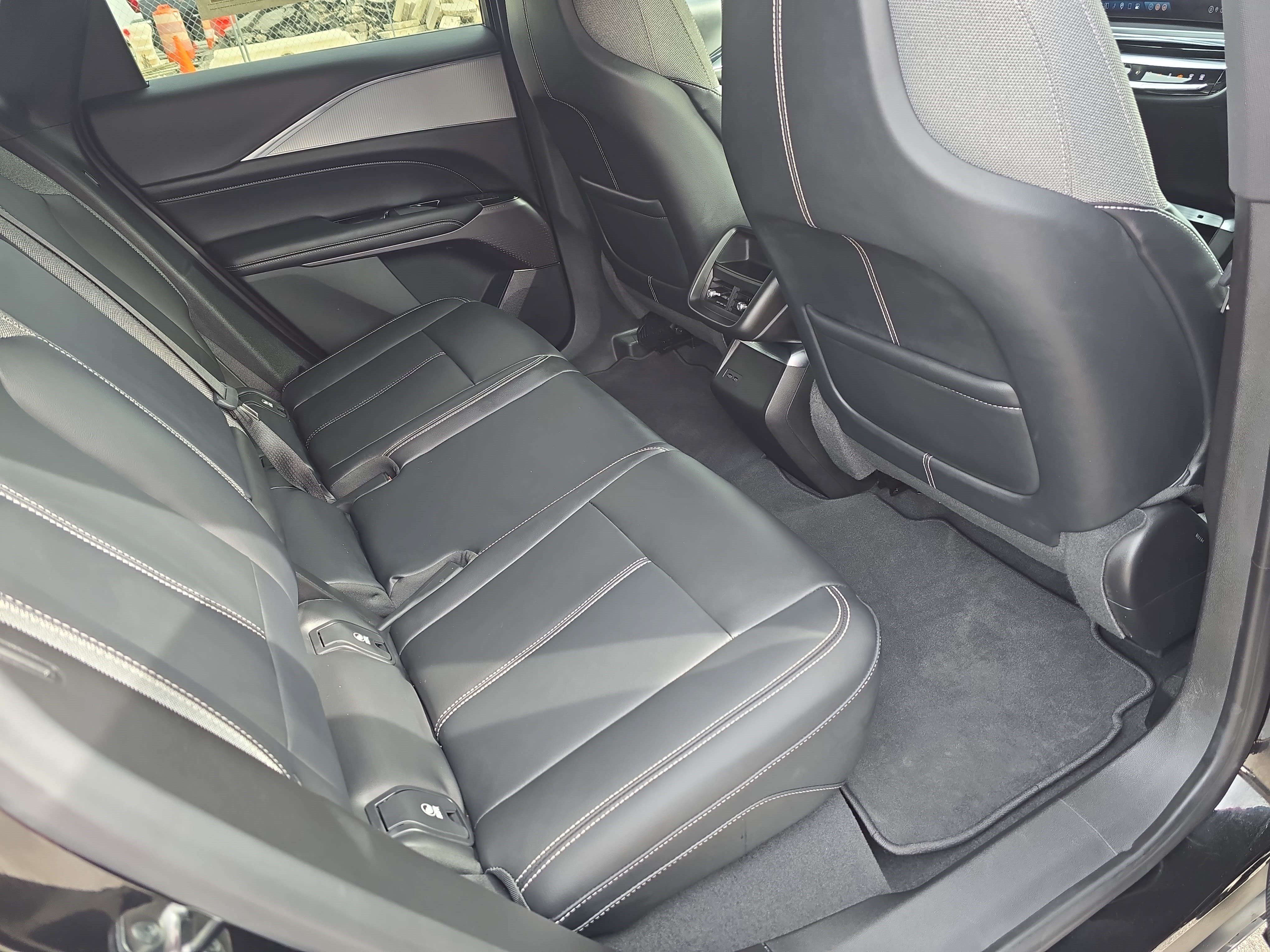 Certified 2024 Cadillac Lyriq Tech AWD/4WD image 11