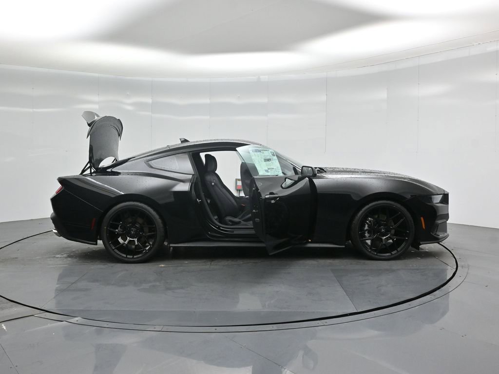 New 2026 Ford Mustang Coupe image 4