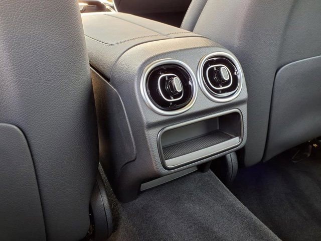 New 2025 Mercedes-Benz C 300 4MATIC Sedan image 19