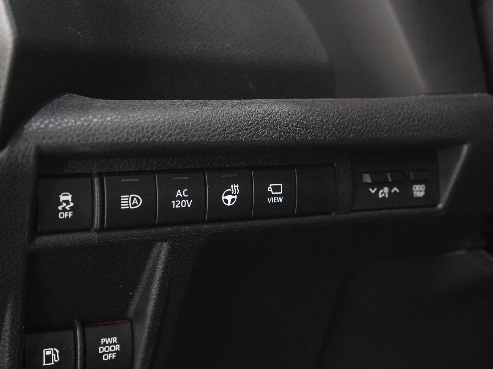 Used 2025 Toyota Sienna Platinum AWD/4WD image 30