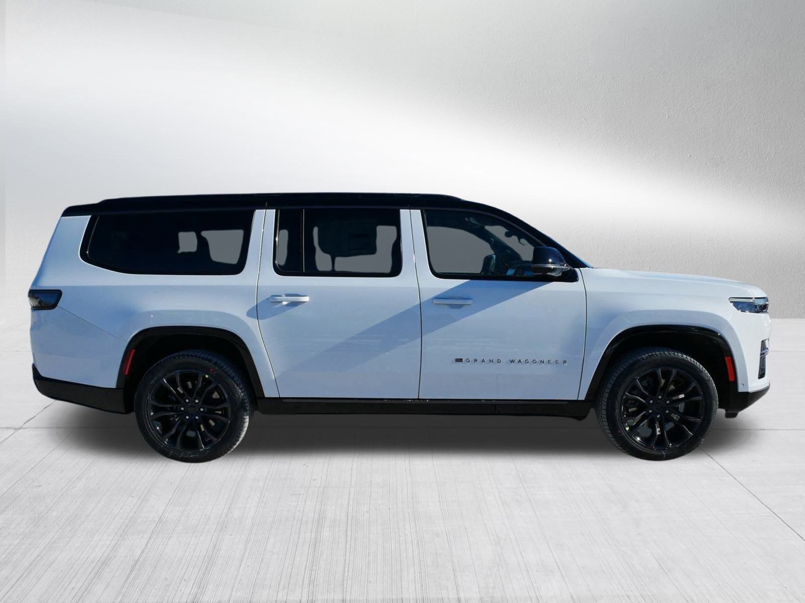 New 2026 Jeep Grand Wagoneer L Summit image 8