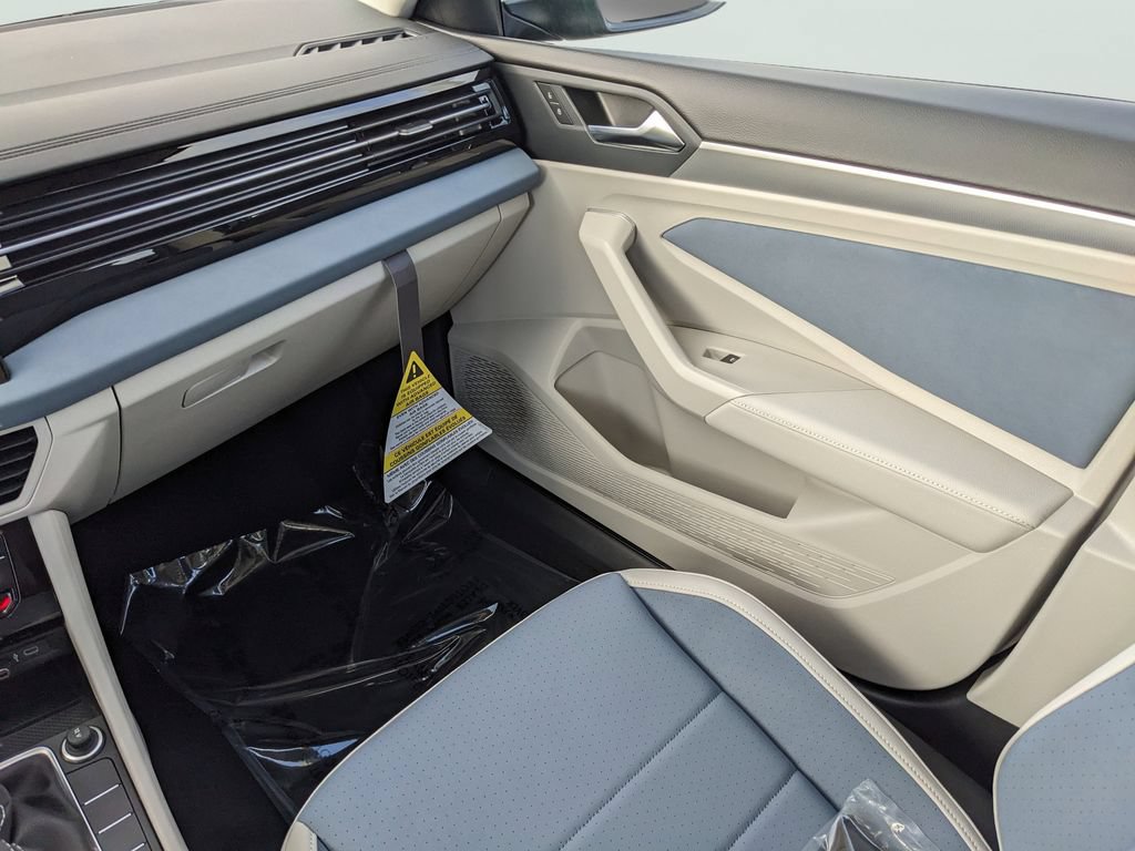 New 2026 Volkswagen Jetta SE FWD image 11