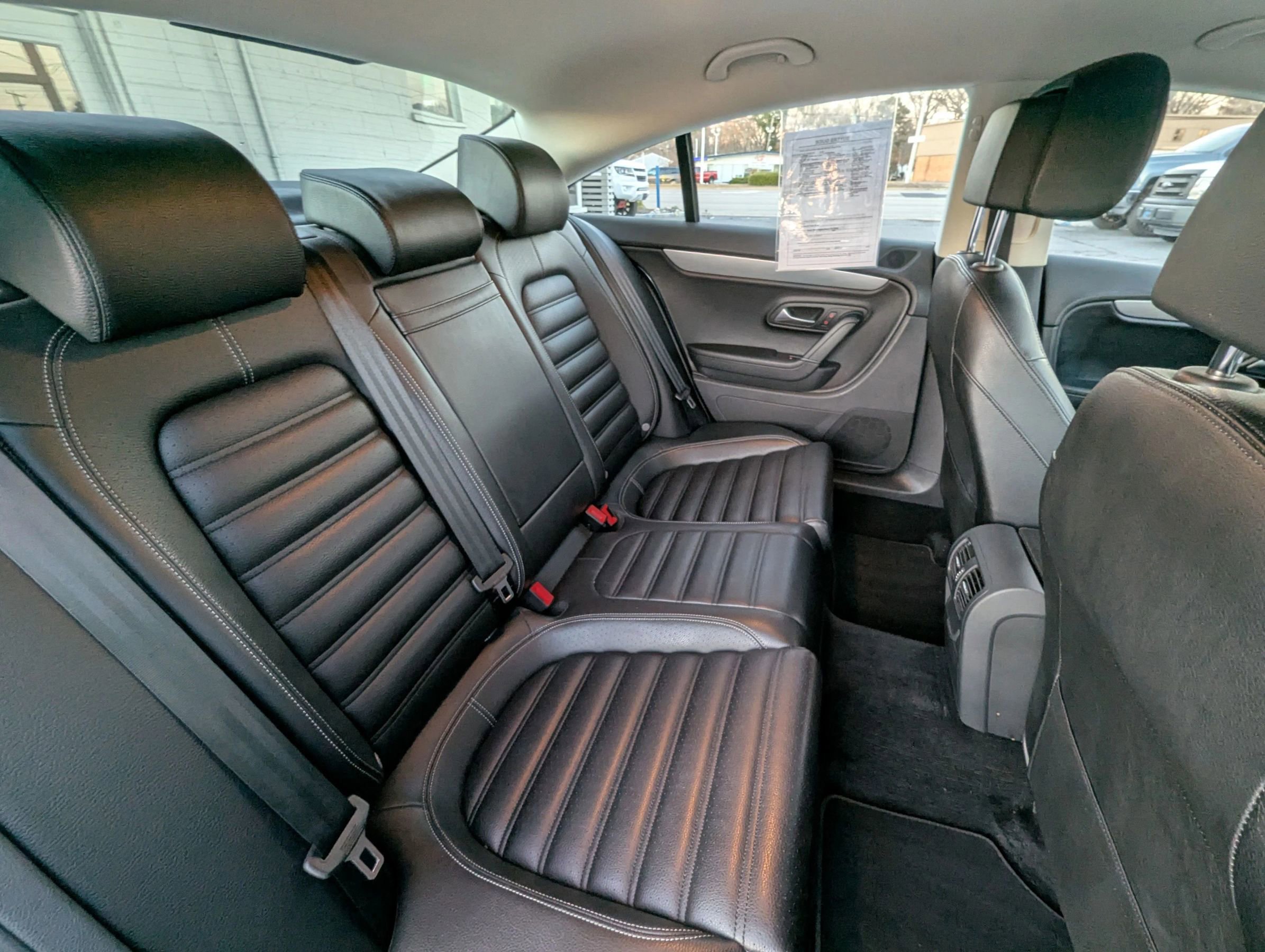 Used 2016 Volkswagen CC R-Line image 15