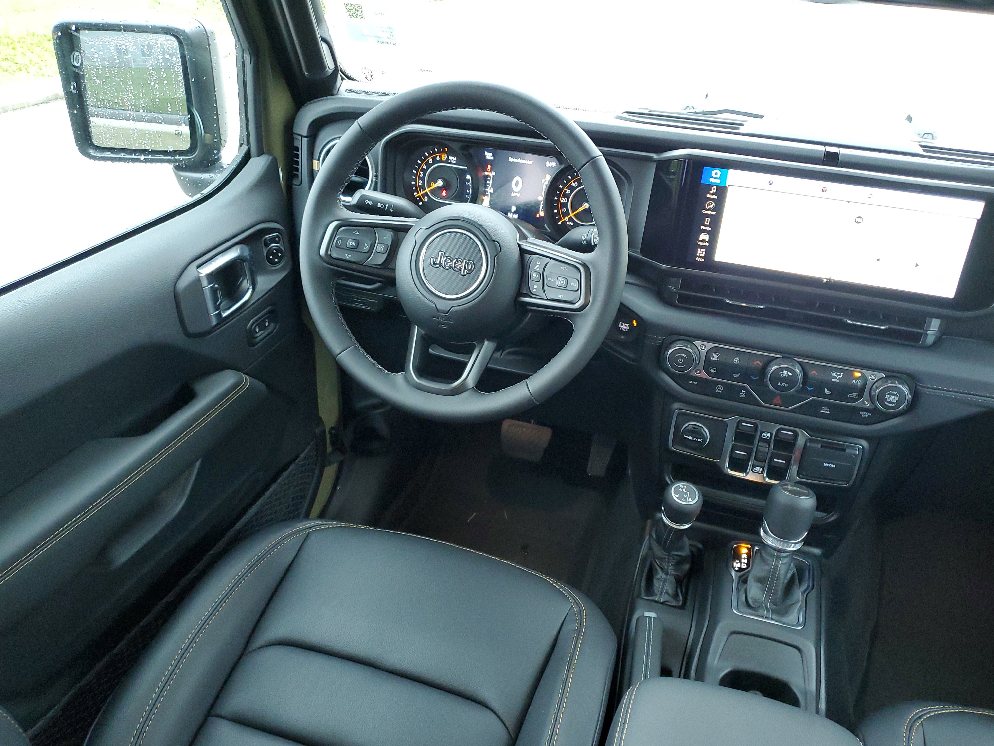 New 2025 Jeep Gladiator Sport image 12